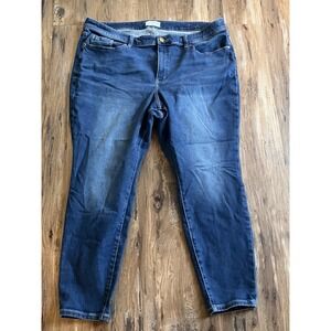 Lane Bryant Women's Signature Fit Mid-Rise Skinny Med. Wash Jeans Plus Size 24